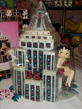 Vintage Y2K Customized Vandor Betty Boop Cookie Jar